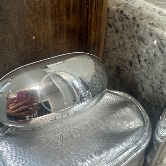 ZIIP Silver Skincare Set - Picture 4 of 7
